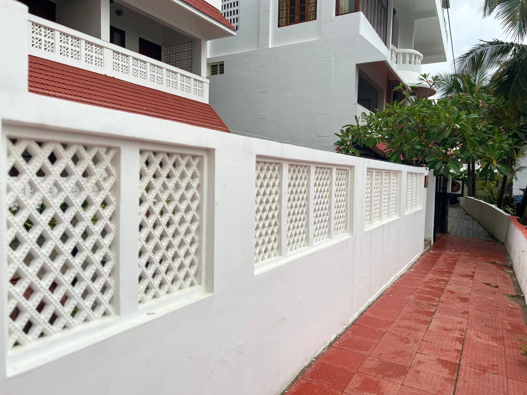 Buddha Beach Hotel Kovalam Extérieur photo